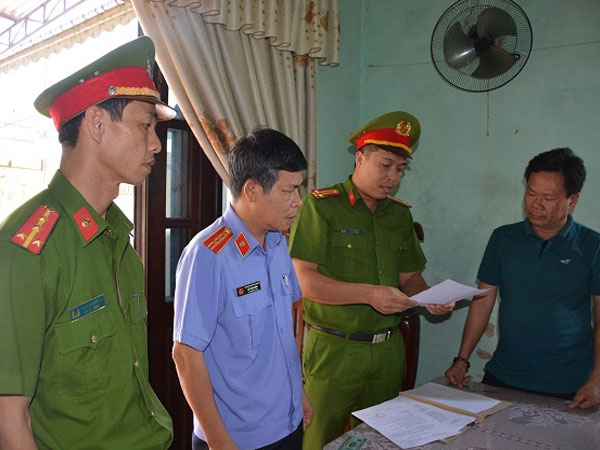 Bắt 3 cán bộ gây thiệt hại hơn 4 tỷ đồng của Nhà nước