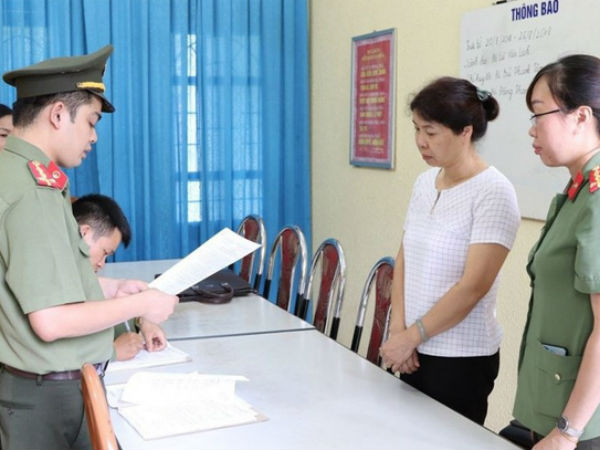 Lãnh đạo có con được nâng điểm ở Sơn La: Con tôi đỗ đại học đàng hoàng