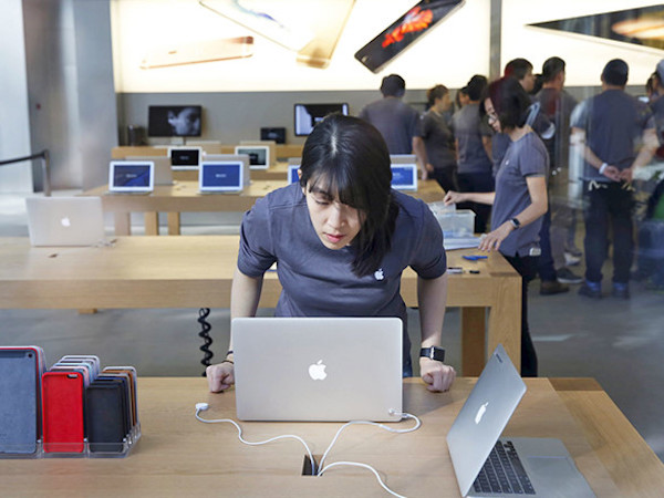 MacBook Pro làm mới lại bị trì hoãn, fan 'nhà táo' thất vọng
