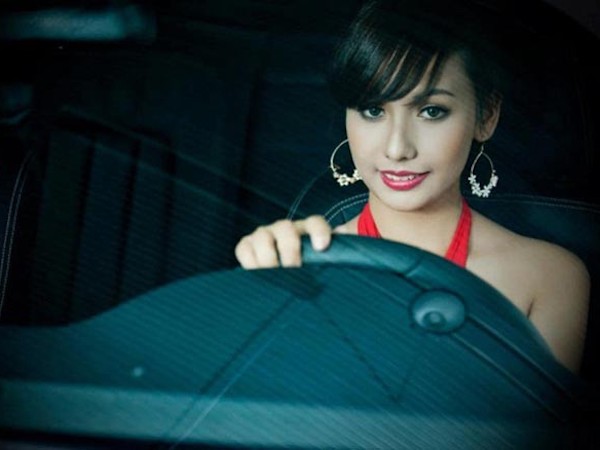 Nữ diễn viên Thúy Anh bị xuất huyết não, liệt nửa người sau khi sinh con