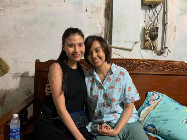 Hình ảnh mới nhất về nữ diễn viên bị xuất huyết não Thúy Anh: Ngôi nhà tồi tàn, cô gái trẻ chân tay co quắp