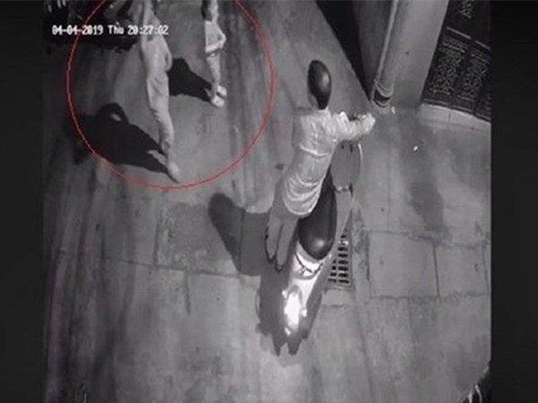 Tạm giữ hình sự 1 nghi can vụ 2 bé gái bị dụ vào ngõ vắng để xâm hại ở Hà Nội