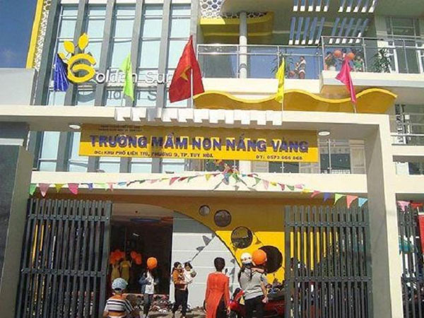 Cô giáo tự tử sau khi nghe điện thoại của hiệu trưởng