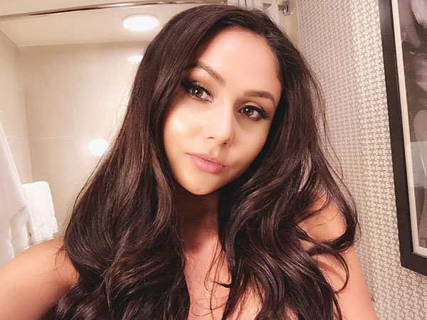Các ngôi sao phim người lớn được trả bao nhiêu cho mỗi cảnh sex?