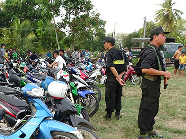 Cảnh sát vây bắt sòng bạc ở khu vực biên giới