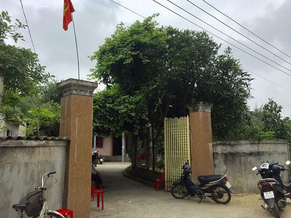Hà Tĩnh: Điều tra vụ nam sinh lớp 9 mồ côi cha mẹ nghi bị đánh đến phù não, phải thở bằng oxy