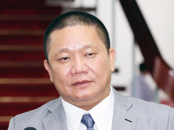 ‘Vua tôn’ Hoa Sen cùng lúc đóng cửa 70 chi nhánh
