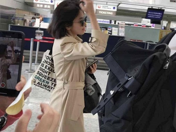 Phản ứng của dư luận Hàn trước việc Song Hye Kyo không đeo nhẫn cưới: 'Có nhiều người đeo nhẫn mà vẫn ngoại tình đó thôi...'