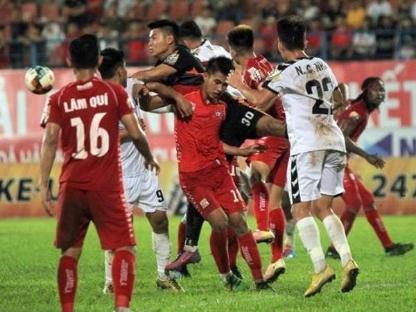 Trận đấu bạo lực của V.League bị bêu xấu trên diễn đàn thế giới 1,6 tỉ người