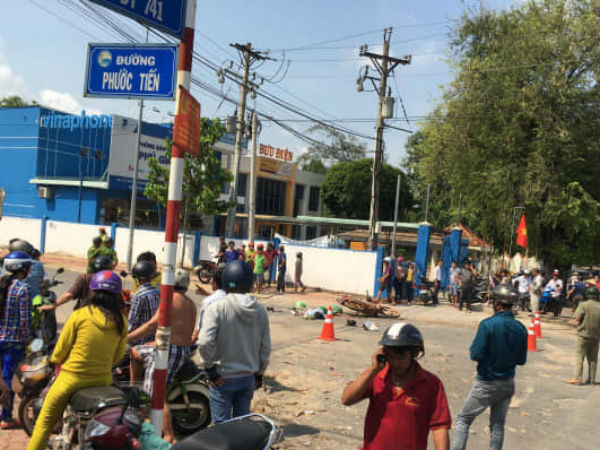 Xe ben ôm cua cán 2 người phụ nữ tử vong