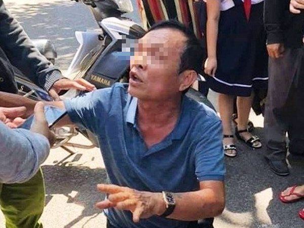 Bất ngờ nhân chứng kể màn 'thách thức' trước khi xe Lexus tông đám tang làm chết 4 người