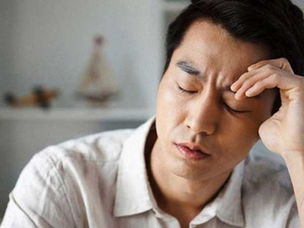Lên giường với bạn gái cũ lúc cô đơn, tôi méo mặt vì bị ép cưới