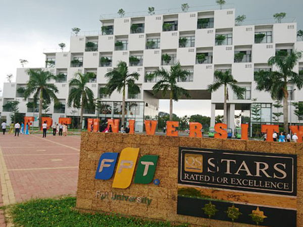 Thủ khoa Học viện Hậu cần đến từ Hoà Bình đã nhập học tại Trường ĐH FPT