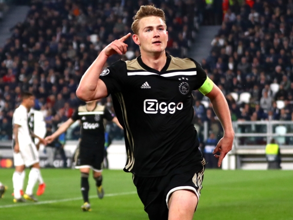 Barca sắp đạt thỏa thuận chiêu mộ sao Ajax