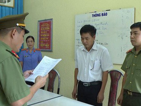 Công an Sơn La sẽ xử lý nghiêm cán bộ 'chạy' nâng cho con 25 điểm