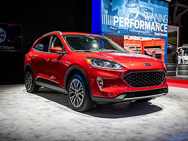 Ford Escape thế hệ mới thêm phiên bản hybrid