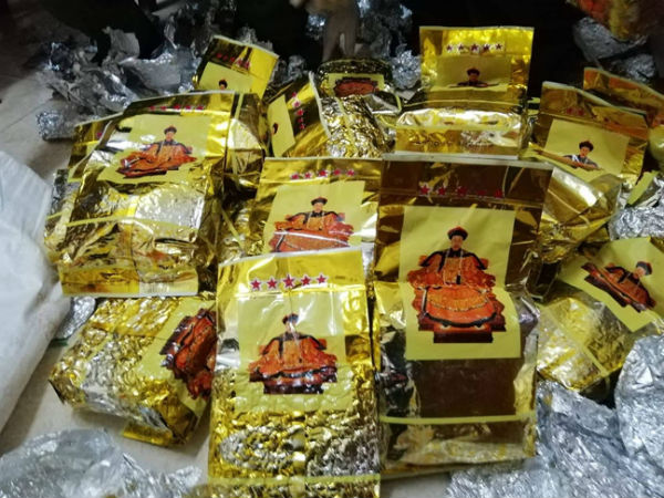 Kiểm đếm hơn 700 kg ma túy vứt bên đường