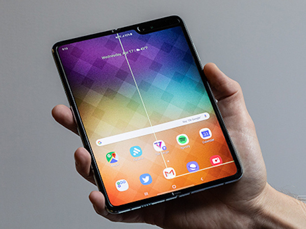 Một số Galaxy Fold gặp sự cố với màn hình gập