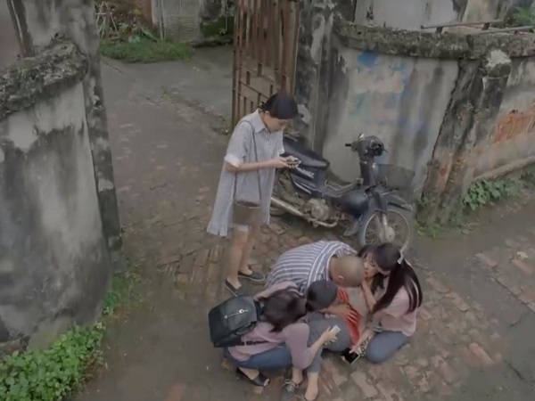 Những cô gái trong thành phố tập cuối: Lan chết vì đỡ thay Lâm 1 nhát dao