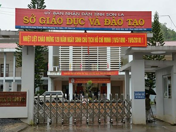 Phó Giám đốc Sở Giáo dục có con được nâng điểm thi: 'Tôi đang rất buồn'