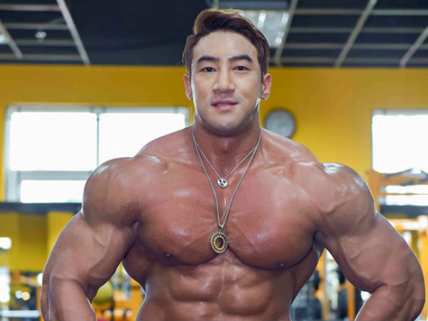'Quái vật thể hình' Hàn Quốc xuất hiện tại Việt Nam