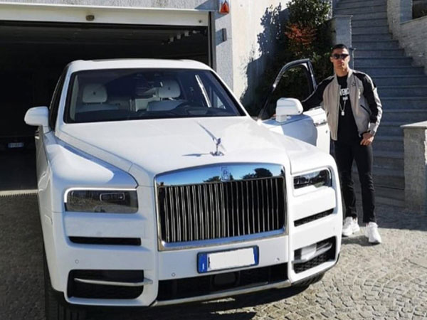 Khám phá SUV siêu sang mới trong bộ sưu tập của Cristiano Ronaldo