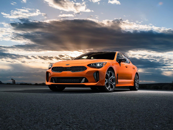 'Quái thú' Kia Stinger GTS 2019 ra mắt, tập trung vào khả năng drift