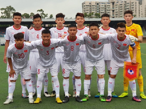 U18 Việt Nam 'thắng nhọc' U18 Singapore trong trận ra quân