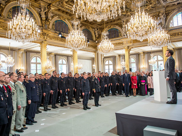 Cháy Nhà thờ Đức Bà Paris: Cơ hội cho thuyết âm mưu
