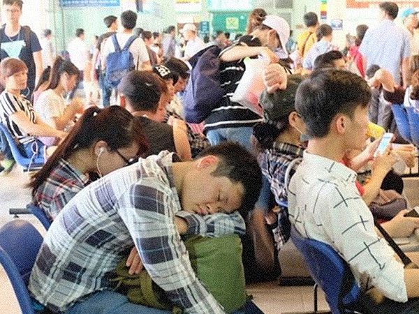 Tốt nghiệp ĐH rồi chạy Grab 2 năm, chàng trai gây tranh cãi vì quan điểm: 'Hà Nội không dành cho những kẻ sinh ra từ làng như chúng ta'