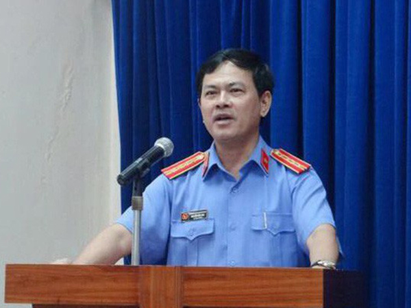 Bị khởi tố về hành vi 'dâm ô đối với người dưới 16 tuổi', ông Linh đối diện khung hình phạt nào?
