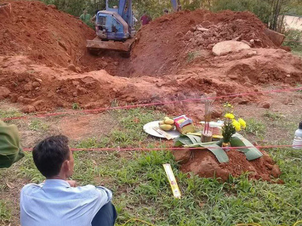 Vụ thi thể phụ nữ bị cuốn chăn dưới giếng: Không có chuyện 'con báo mộng về nơi vứt xác'