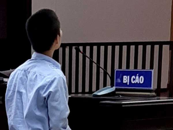 Tòa phúc thẩm tăng án gấp 3 lần với thanh niên 'yêu' bạn gái nhí