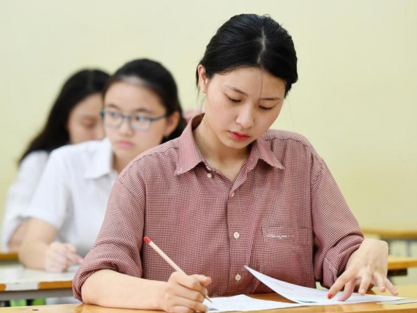 Các thủ khoa của 3 kỳ thi THPT quốc gia đến từ đâu?