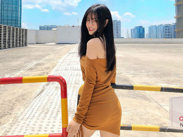 Girl ĐH Kiến trúc sinh năm 2000 được báo Trung khen nức nở: 'Chân dài, da trắng, body S-line cực phẩm'