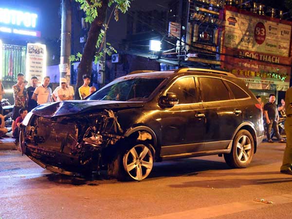 Tạm giữ tài xế ôtô Hyundai tông chết nữ lao công
