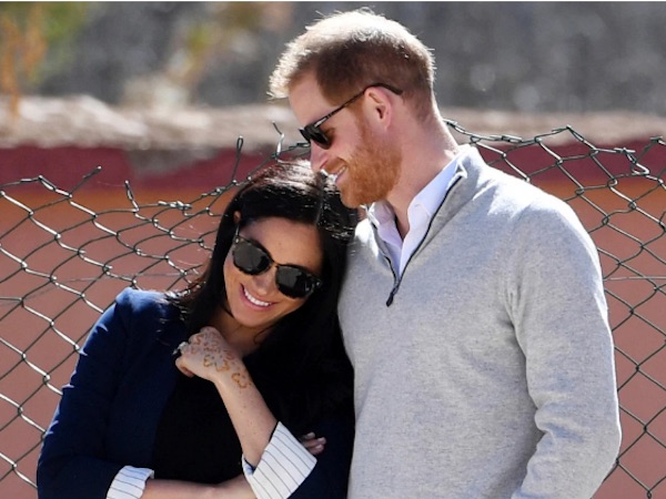 Tuyên bố mới gây sốc: Meghan sẽ giới thiệu con đầu lòng theo phong cách Hollywood khiến Nữ hoàng nổi giận, cung điện căng thẳng