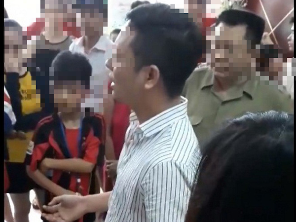 Công an xác minh thông tin người đàn ông bị tố 'sờ đùi' cô gái tại chung cư Linh Đàm