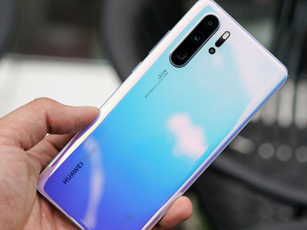 Huawei P30 Pro có thật sự chụp được mặt trăng như quảng cáo không?