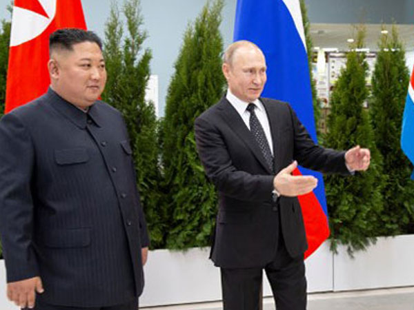 Lợi ích Putin có thể thu được từ cuộc gặp thượng đỉnh với Kim Jong-un