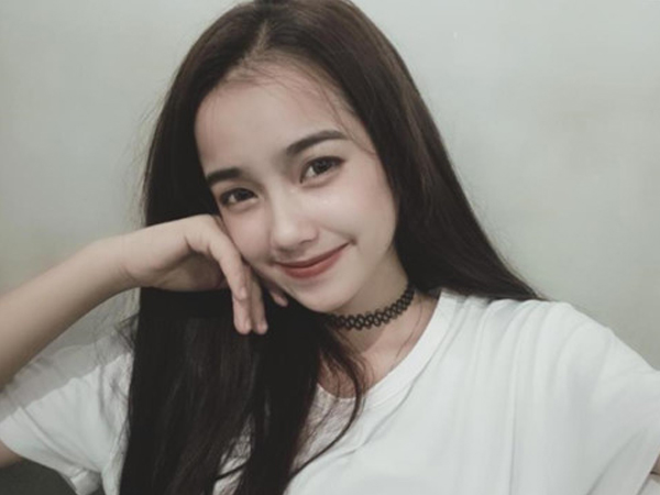 10X du học sinh Lào: 'Nấm lùn' xinh đẹp, biết 5 thứ tiếng