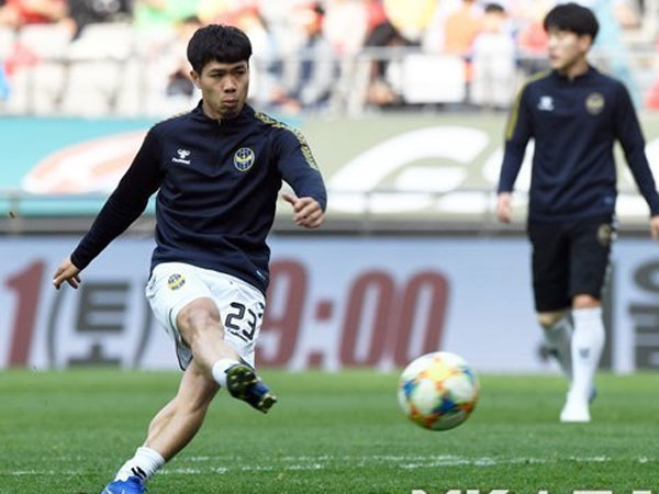 Công Phượng làm dự bị... hạng sang ở vòng 9 K-League