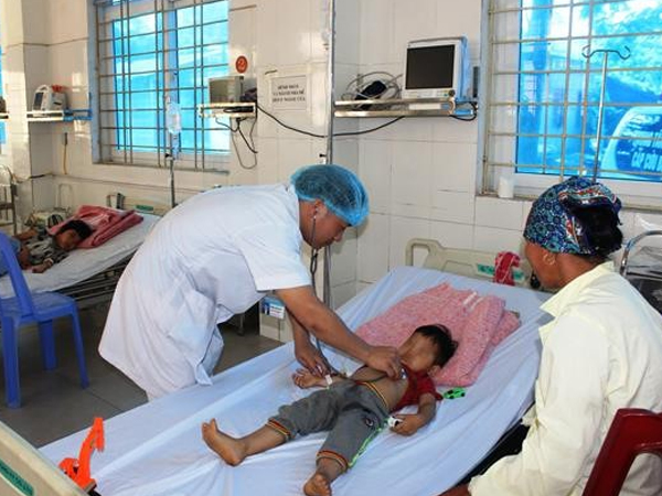Hãi hùng lời kể người vợ của kẻ đun nước lá ngón cho 3 con uống ở Lào Cai