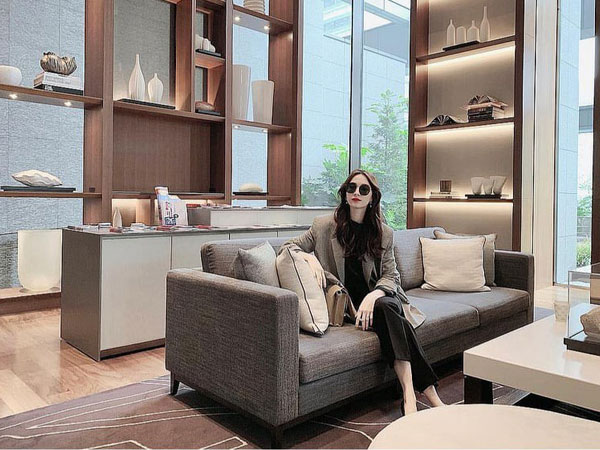 Sự thật sau bức ảnh tự sướng sang chảnh của Hoa hậu Đặng Thu Thảo