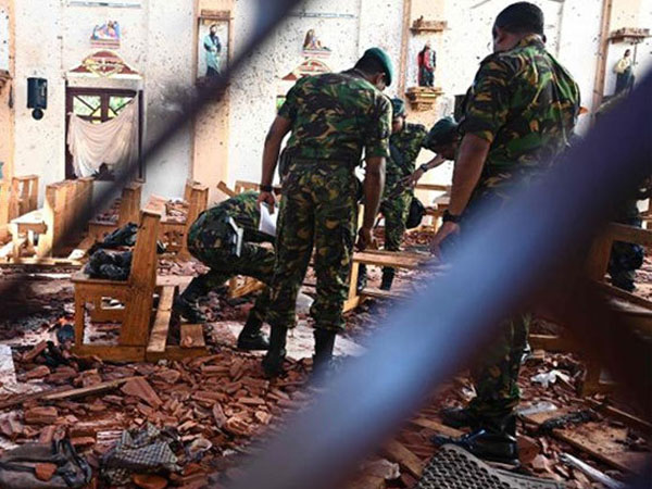 Thêm nhiều vụ nổ bom rung chuyển Sri Lanka