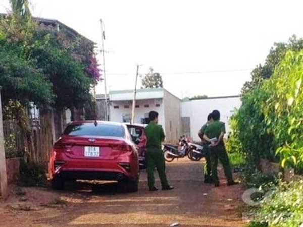 Vợ bị đòi nợ, chồng mang thuốc nổ ra... khai hỏa