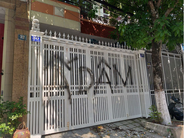 Phản ứng trái chiều tâm thư vợ 'thánh nựng' ấu dâm Nguyễn Hữu Linh