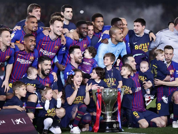 Barca 1-0 Levante: Messi vào sân và ghi bàn, Barca bảo vệ thành công chức vô địch La Liga