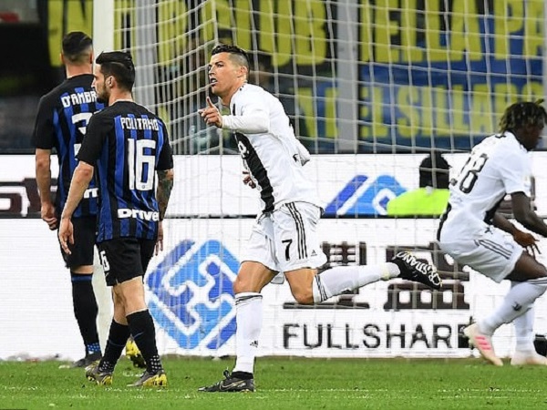 Ronaldo cán mốc 600 bàn, Juventus hòa Inter trong trận Derby D'Italia