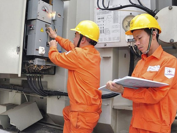 Xin 'mật hoá' thông tin giá điện: Bộ Công Thương quá nuông chiều EVN?